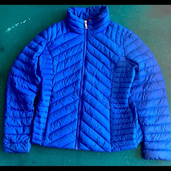 Tommy Hilfiger Jackets & Blazers - Puffy Tommy Hilfiger Lightweight Jacket